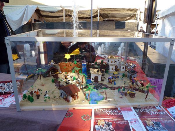 Il presepe della Pro Loco realizzato con i mattoncini della Lego da Cristian Sala