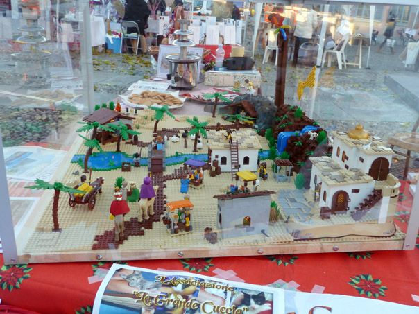 Il presepe della Pro Loco realizzato con i mattoncini della Lego da Cristian Sala