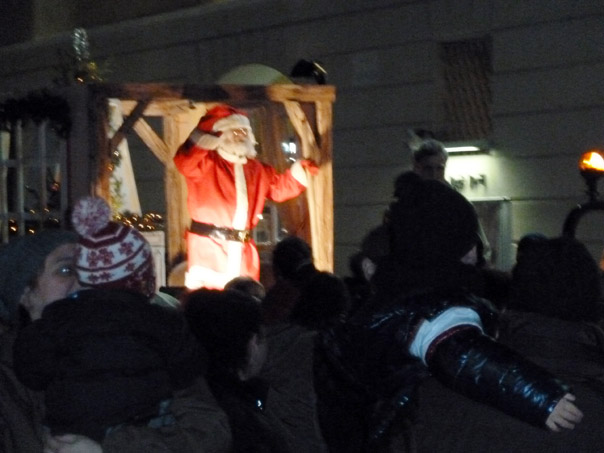 Carro di Babbo Natale dell'oratorio SACER