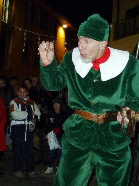 Olaf l'elfo, aiutante di Babbo Natale