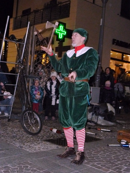 Olaf l'elfo, aiutante di Babbo Natale